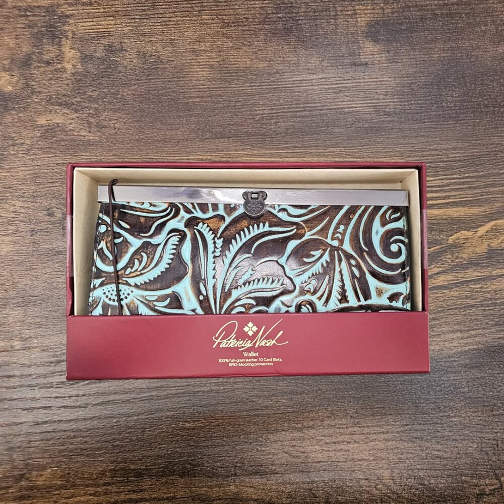 Patricia Nash NWT CAUCHY Wallet Italian Leather Tooled Turquoise